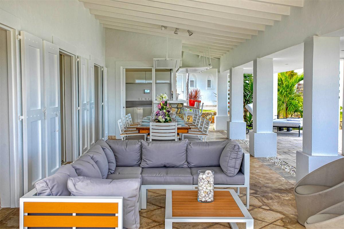 Villa rental in St Martin -Aperitif area